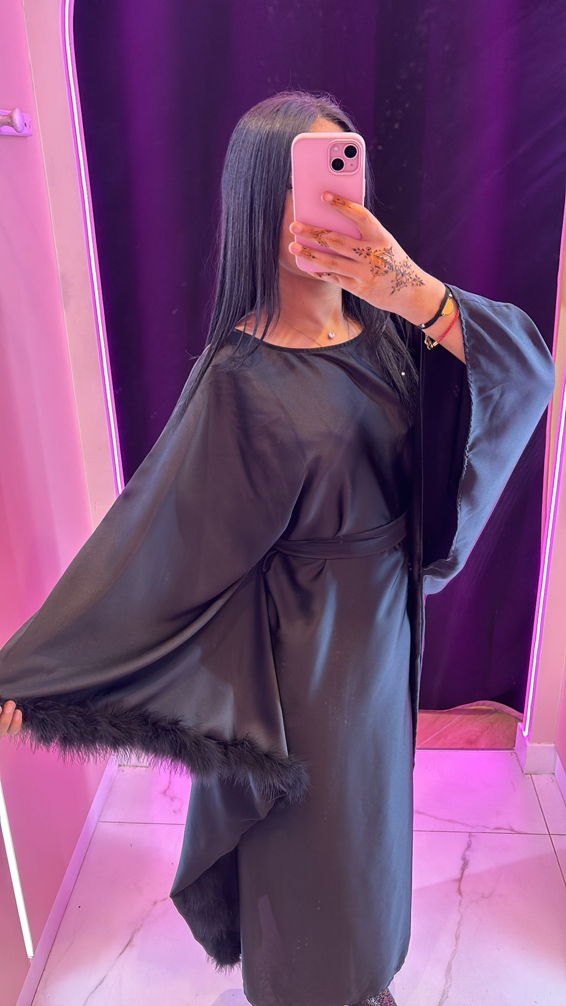 Abaya plume avec ceinture