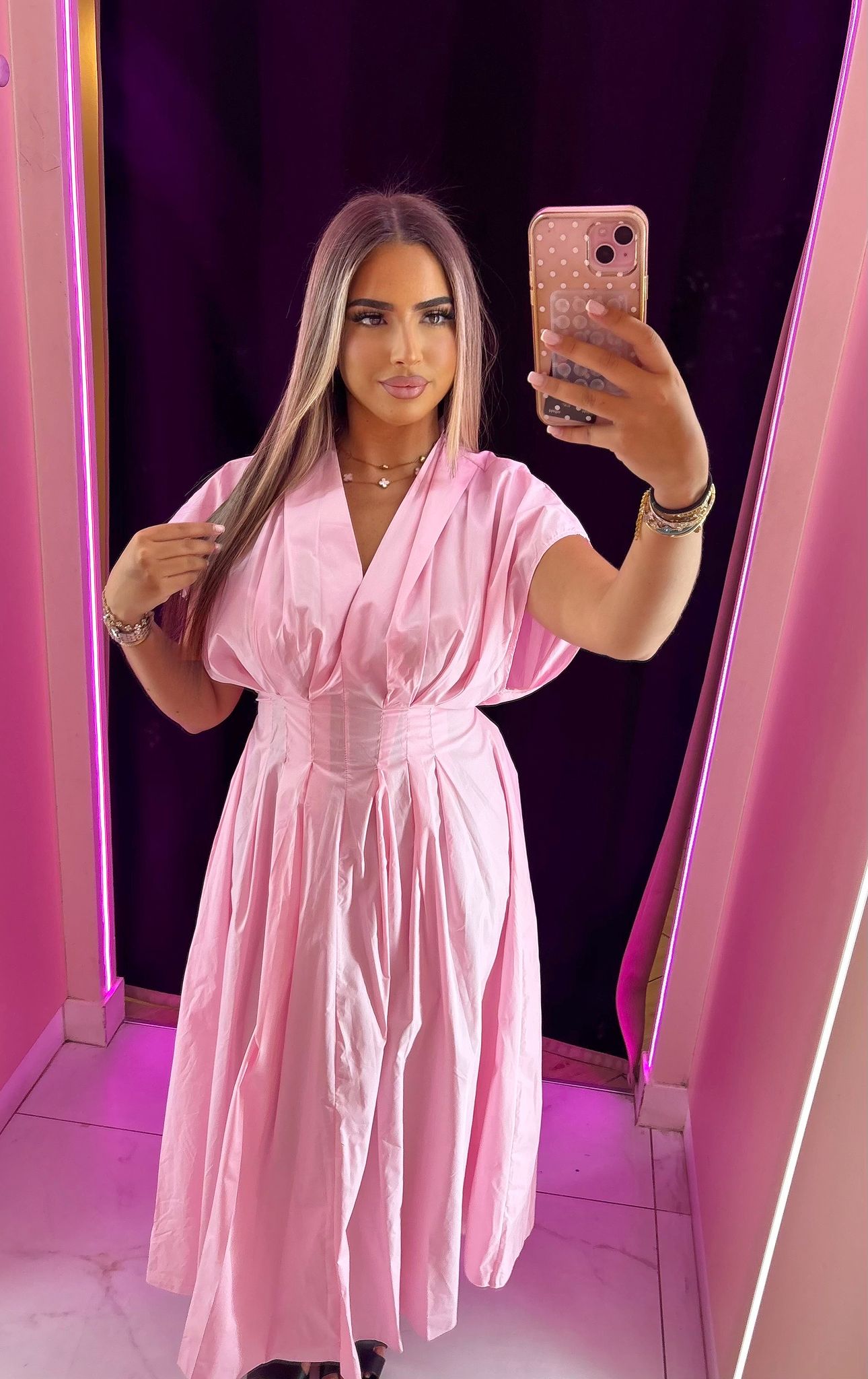 Robe avec ceinture à l’intérieur