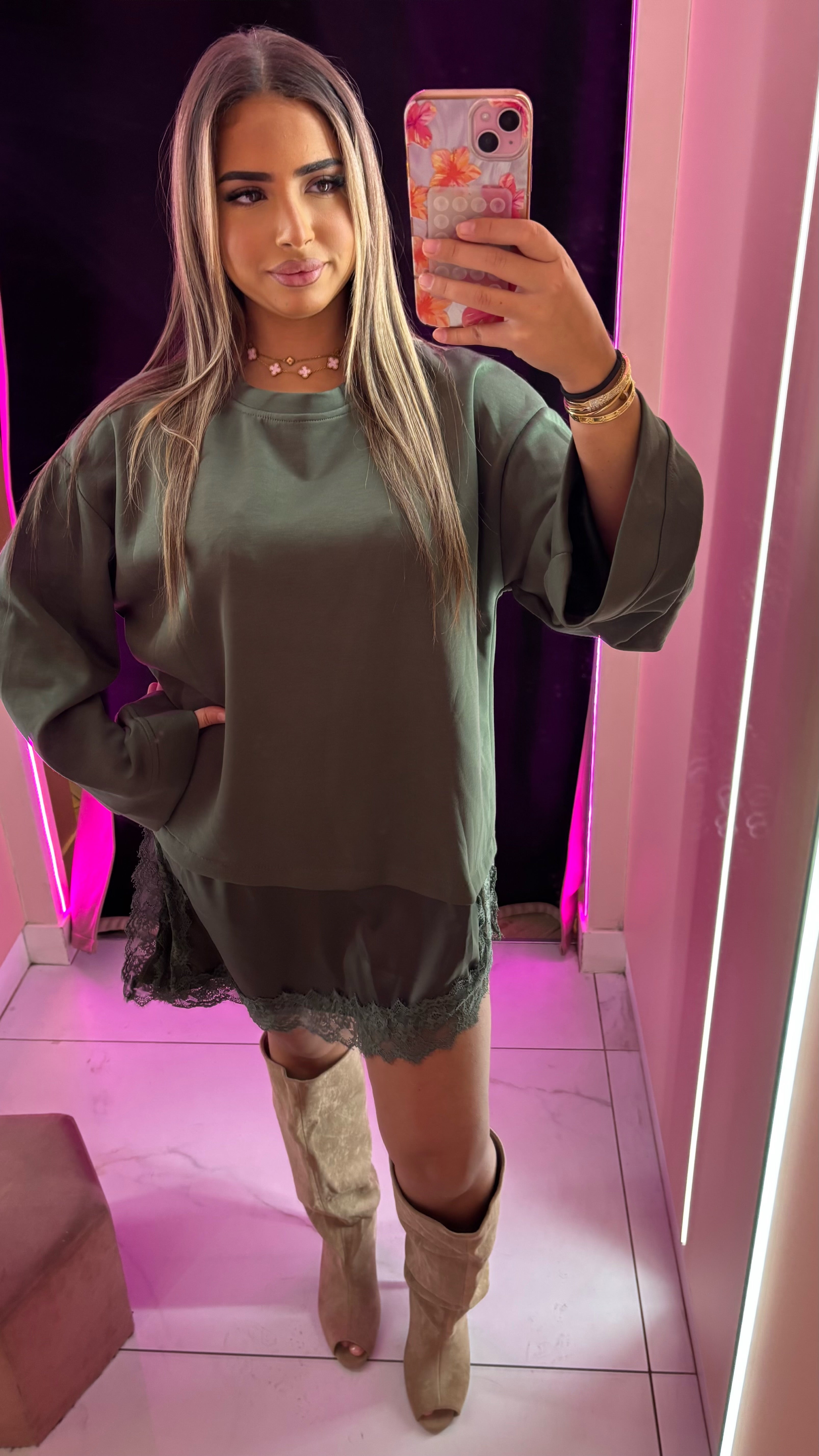 Pull dentelle long