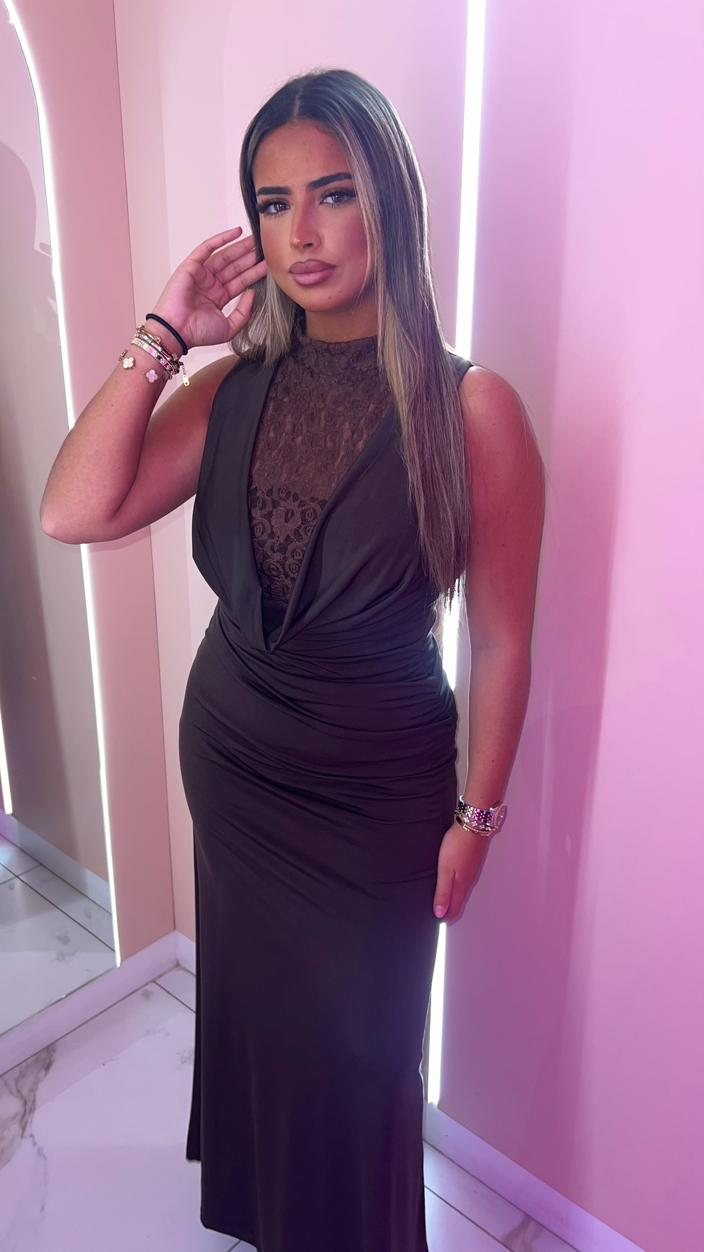 Robe dentelle wass