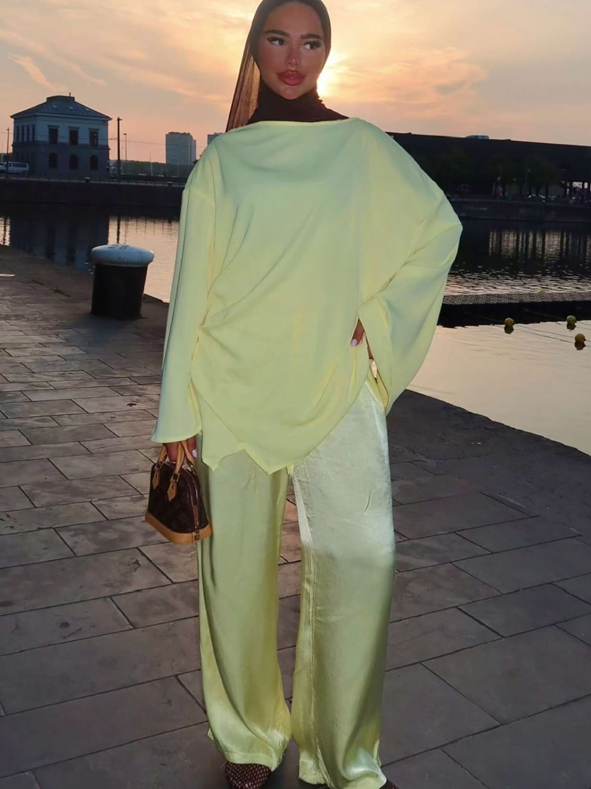 Pantalon fluide satiné