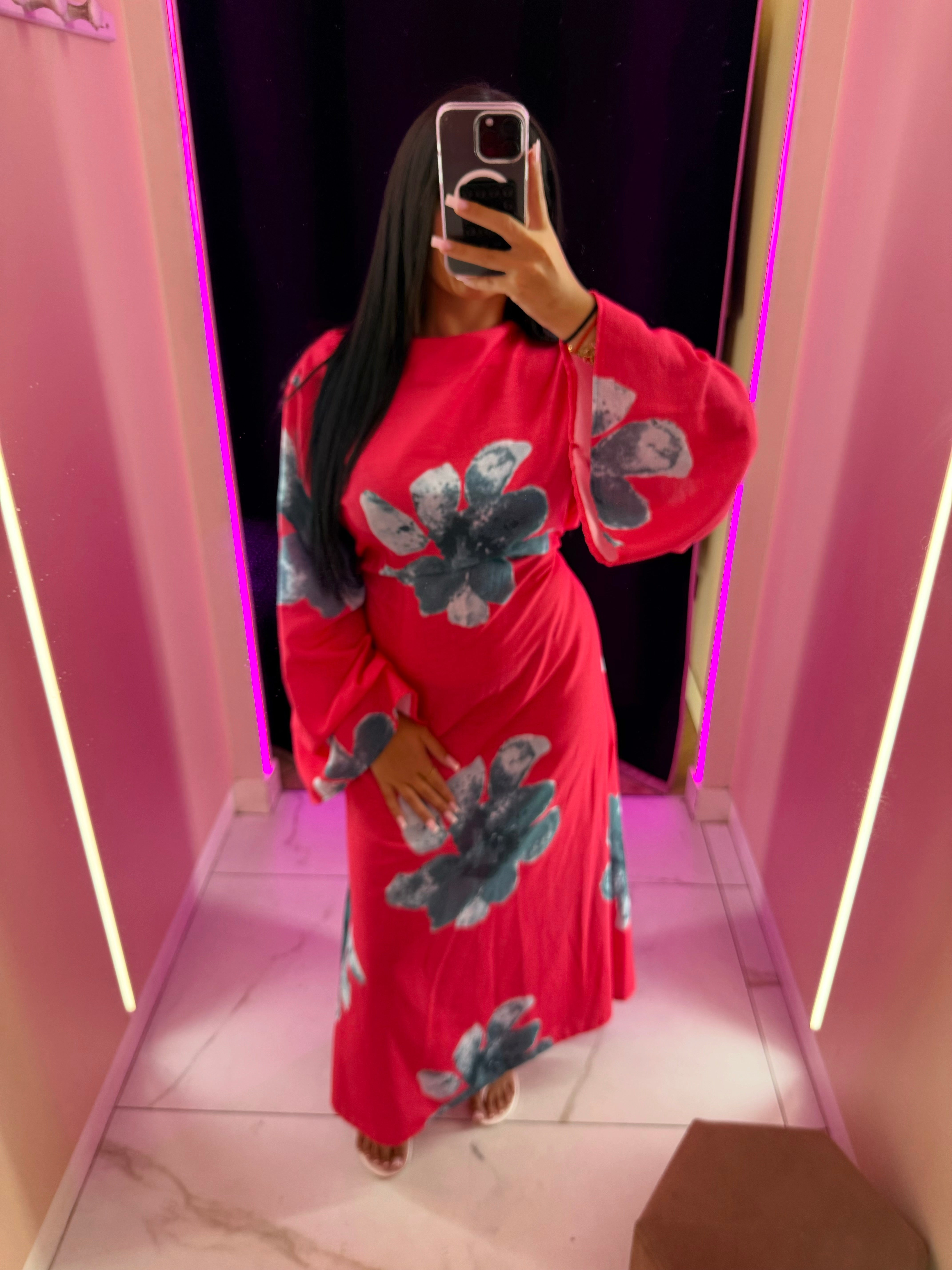 Magnifique robe fleurie ajustable au dos