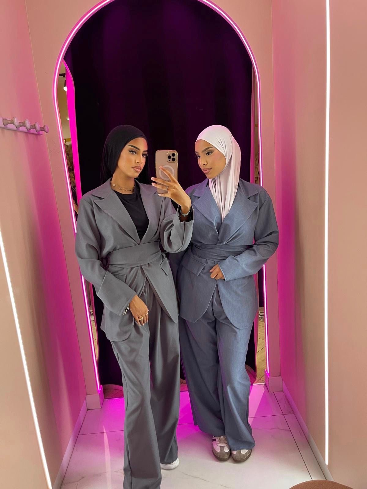 Ensemble tailleur grosse ceinture