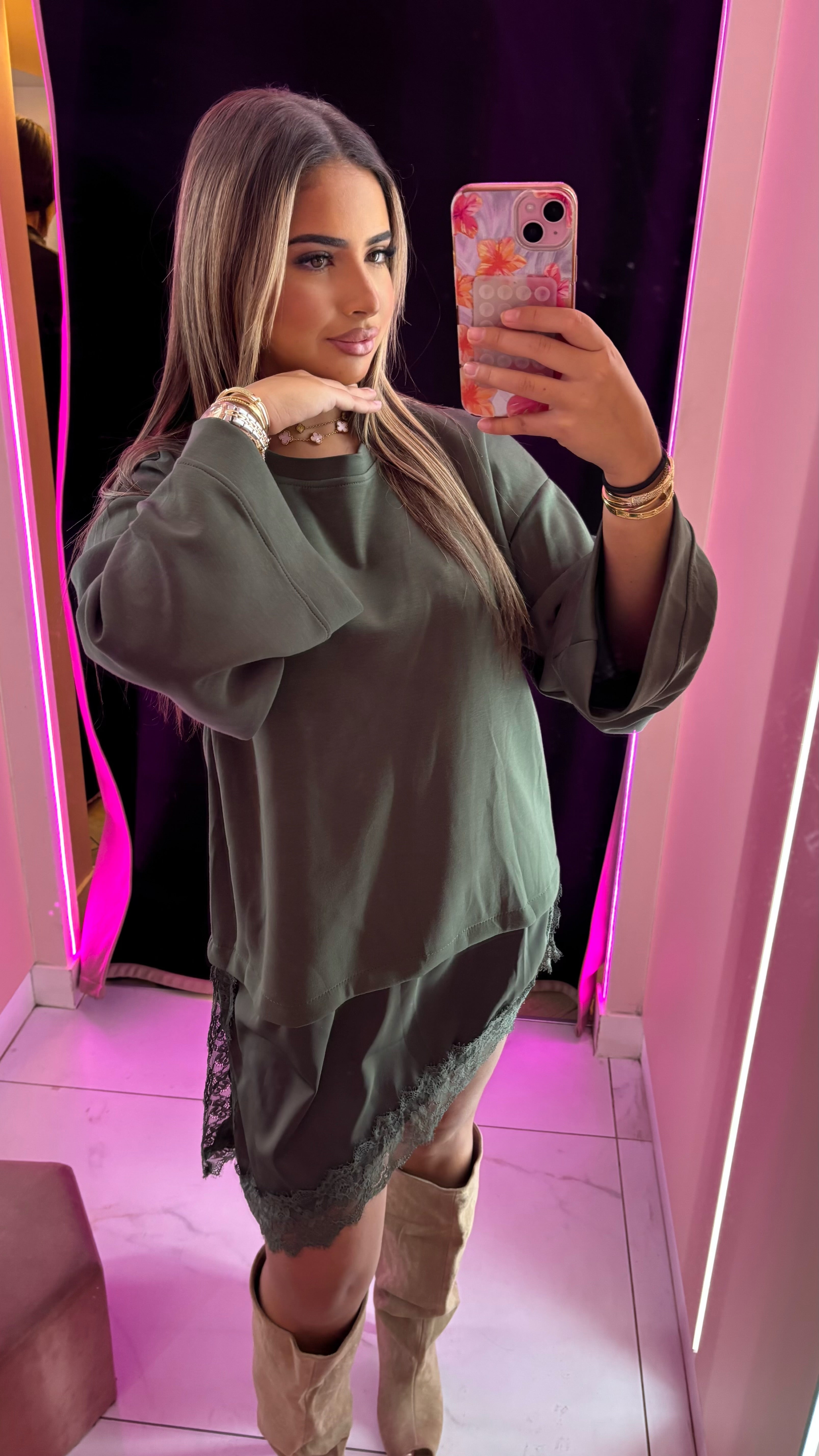 Pull dentelle long