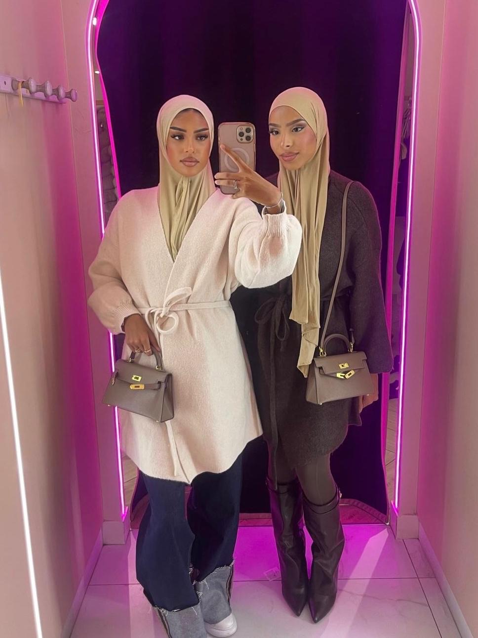 Gilet épais à noeud