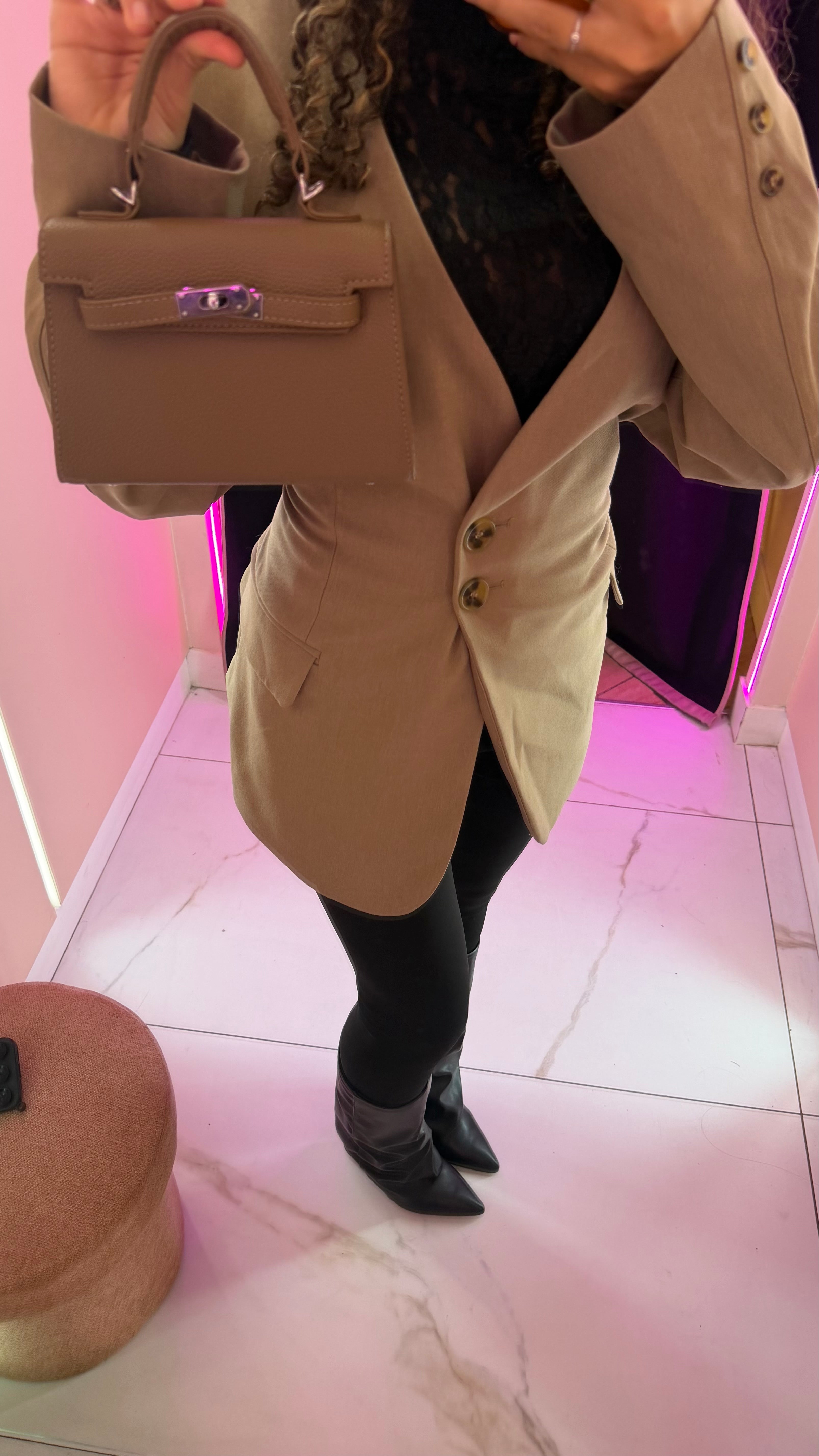 Blazer by ynessou ajustable qui ce ceintre
