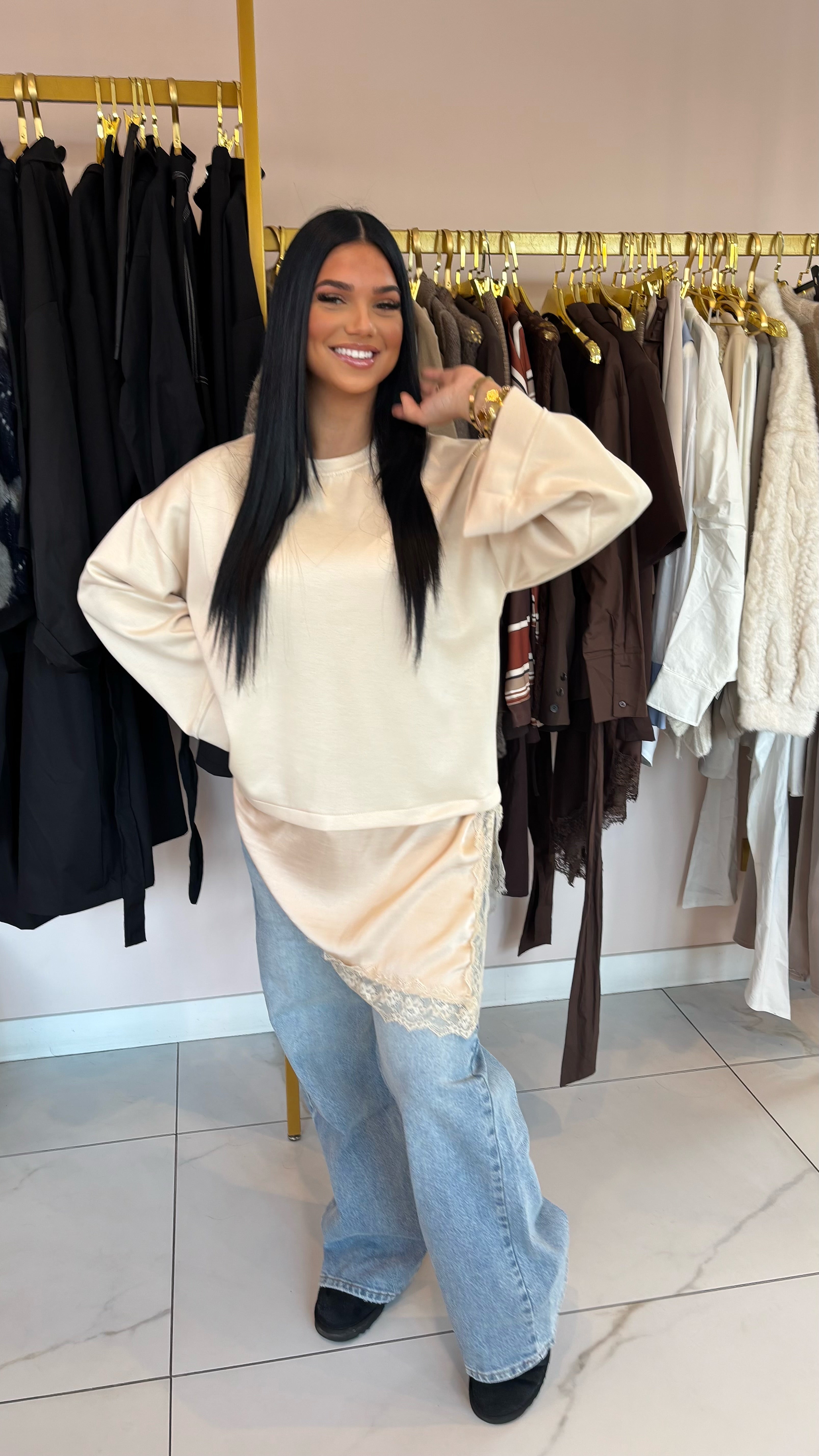 Pull dentelle long