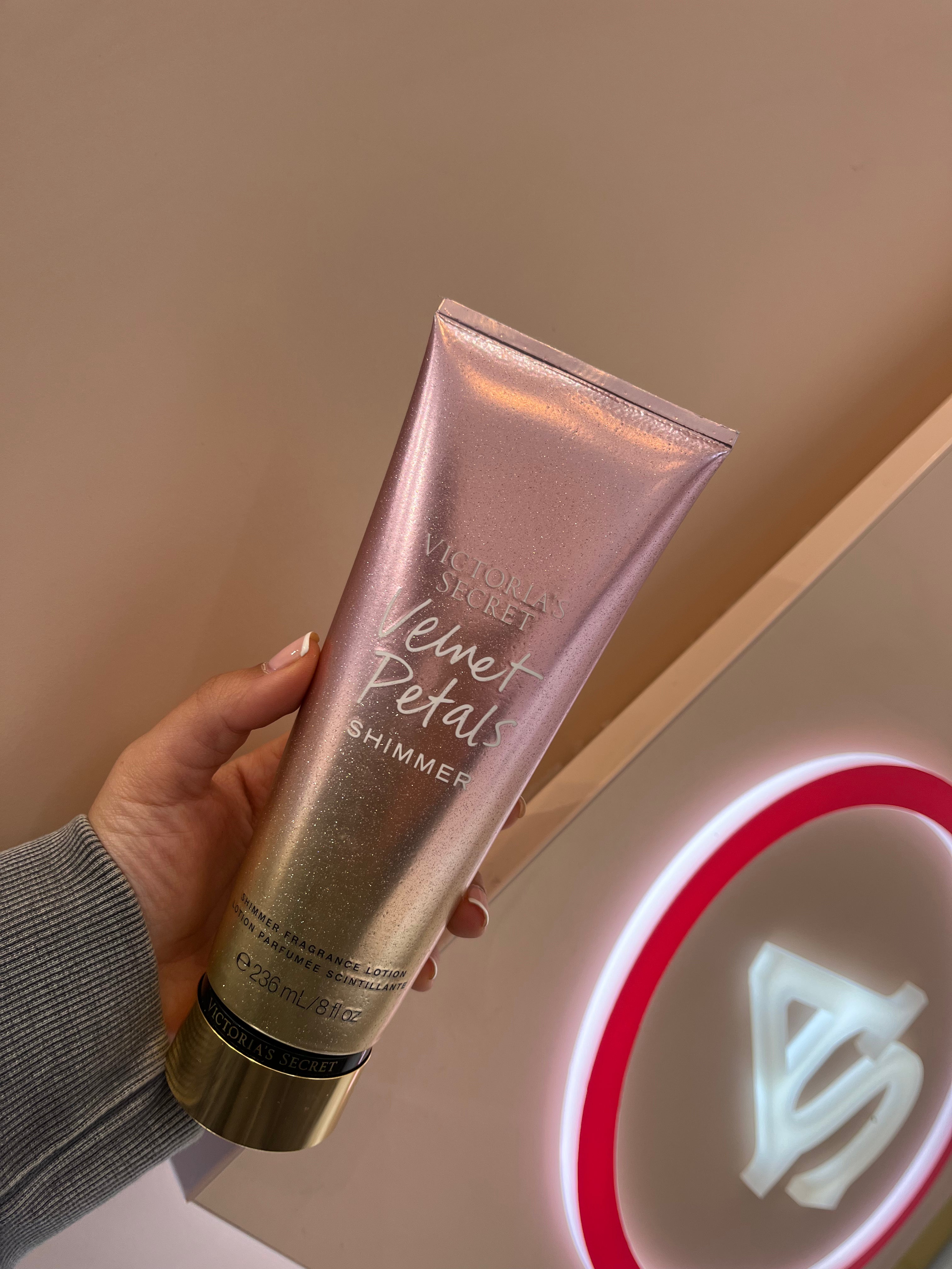 Lotion parfumée V&S "velvet petals" Shimmer