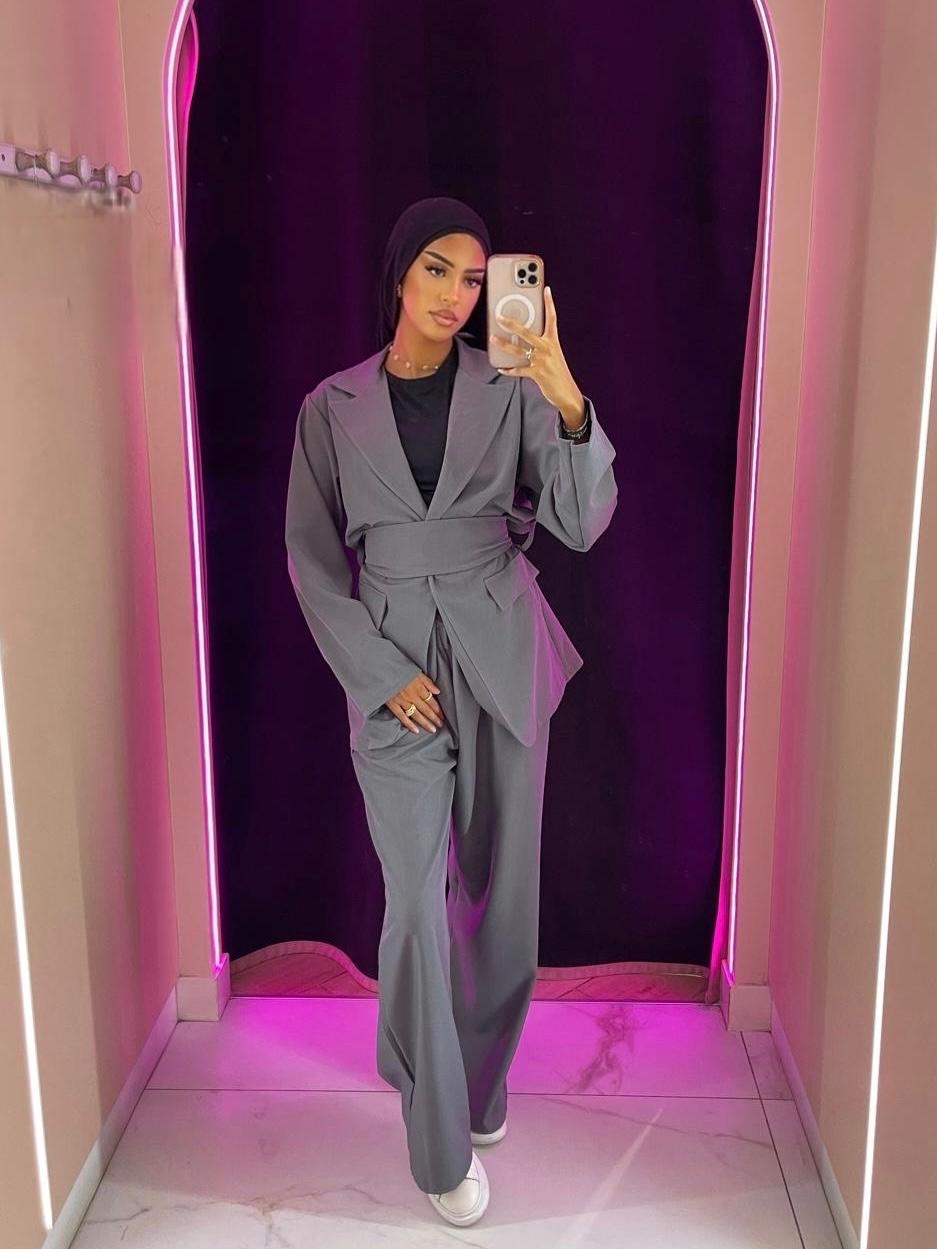 Ensemble tailleur grosse ceinture