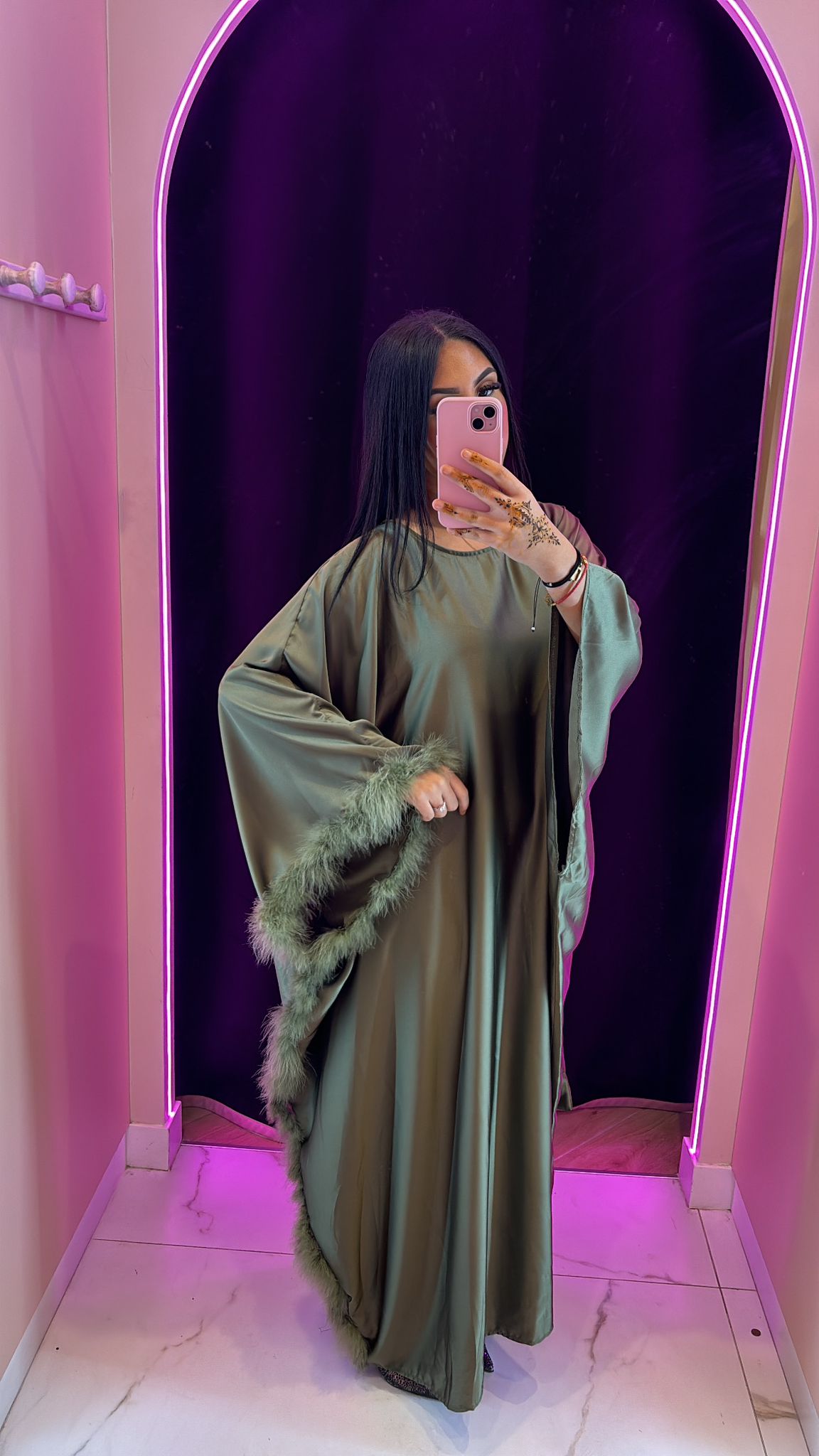 Abaya plume avec ceinture