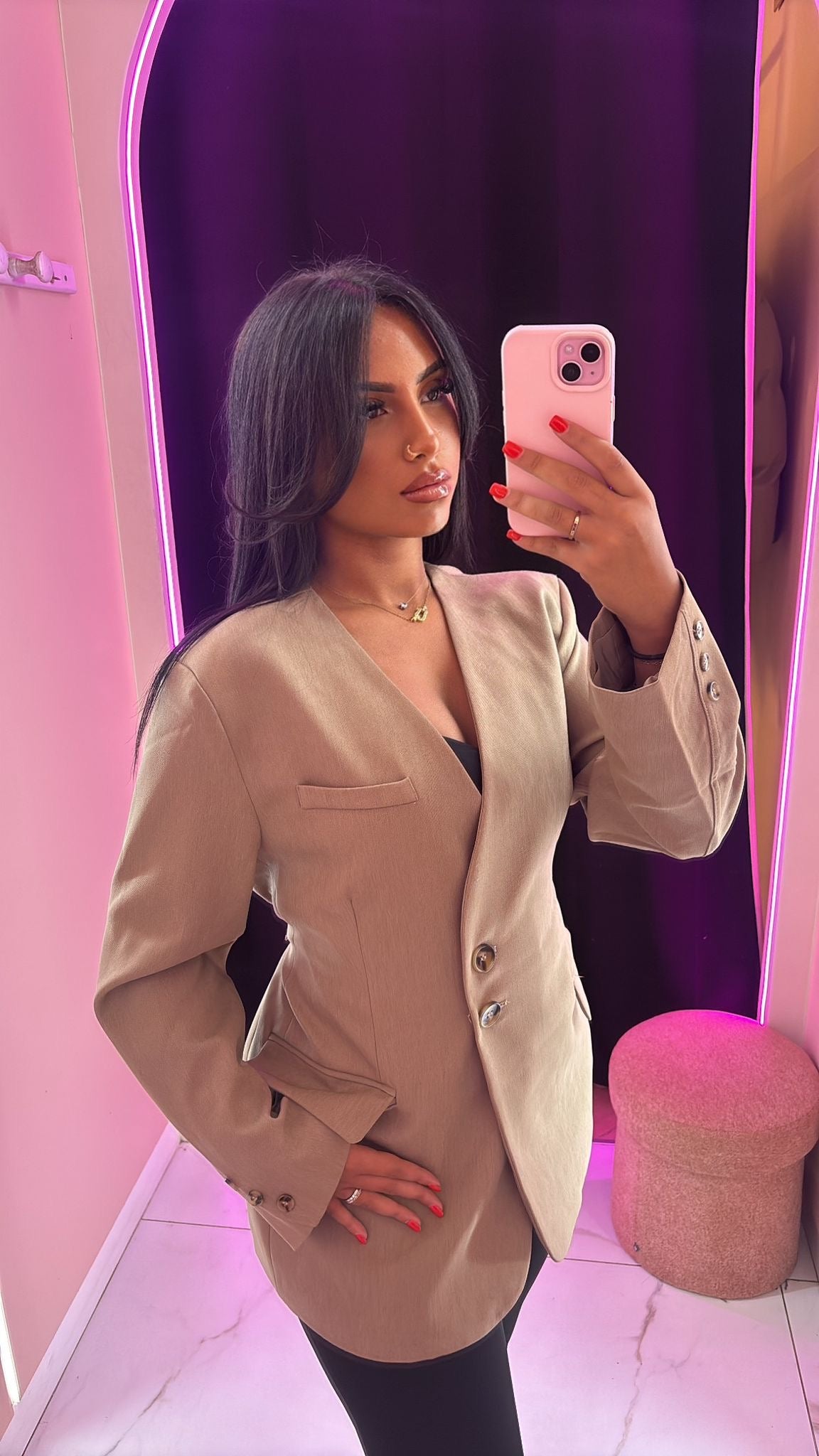 Blazer ceintré à la taille avec ceinture au dos