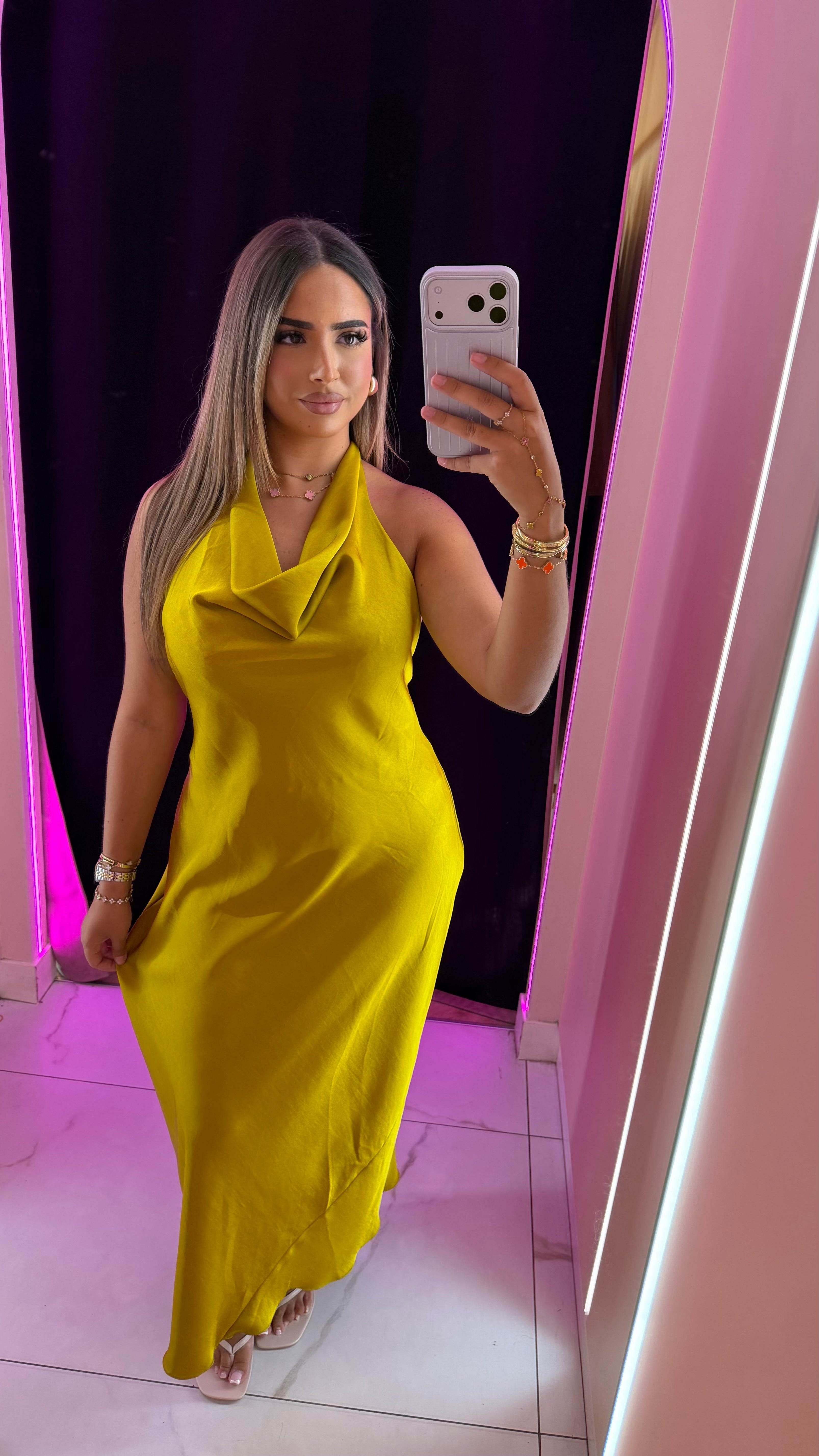 Magnifique robe satin