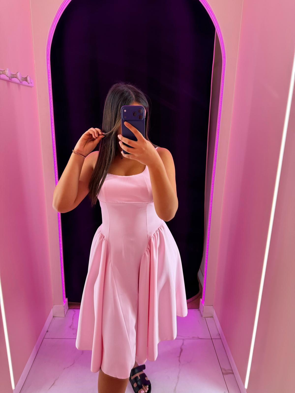 Robe Farah avec noeud papillon au dos 🦋