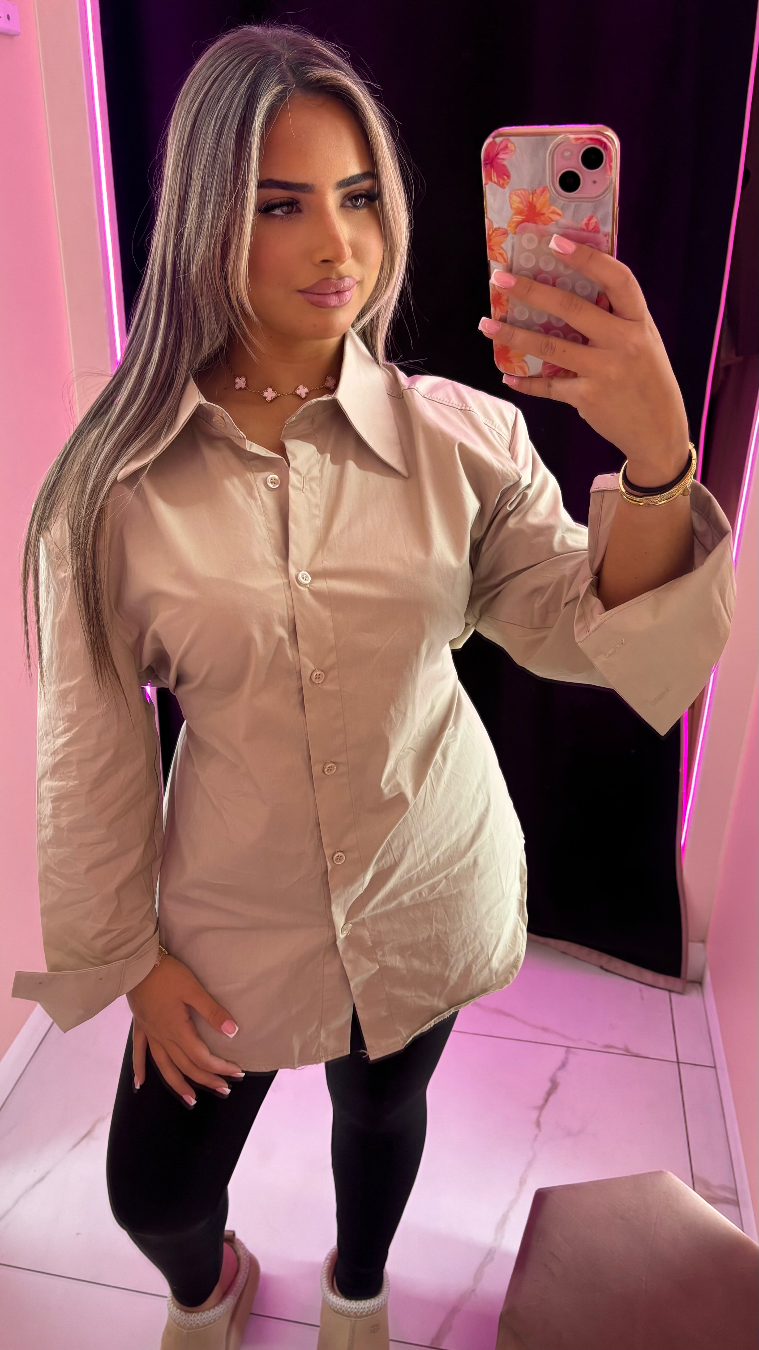 Chemise ceintré avec ficelle au dos