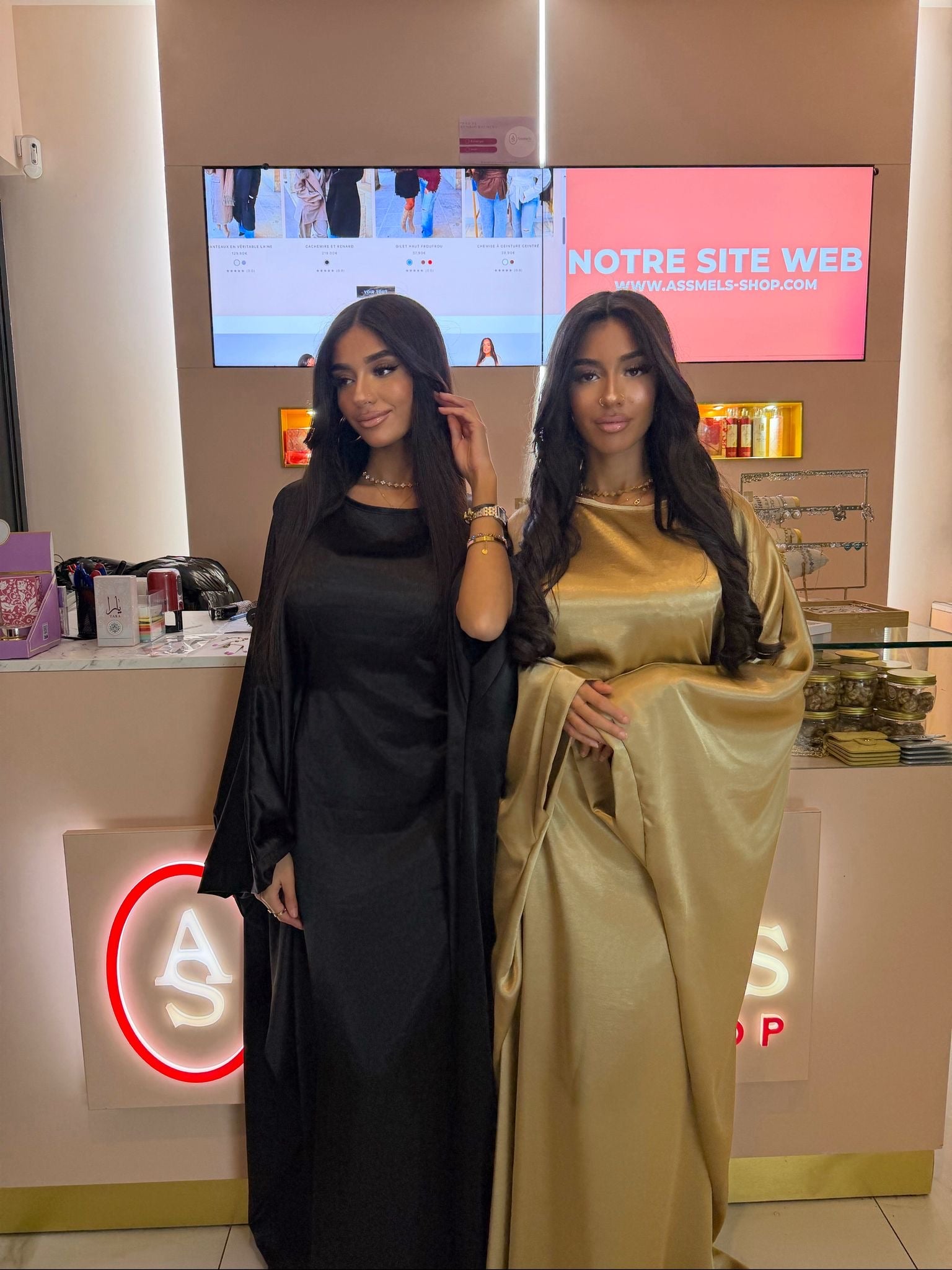 Abaya satiné syrene