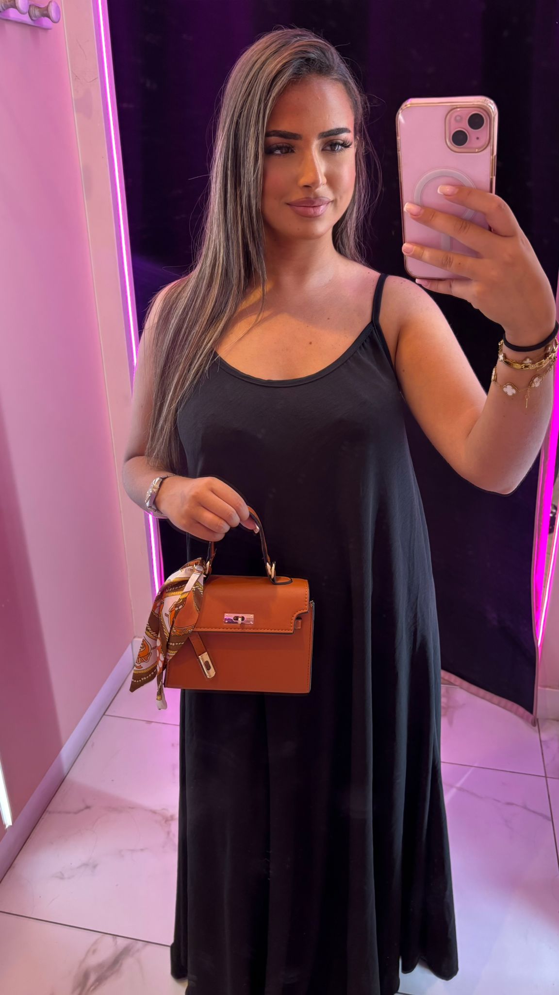 Robe Sarah
