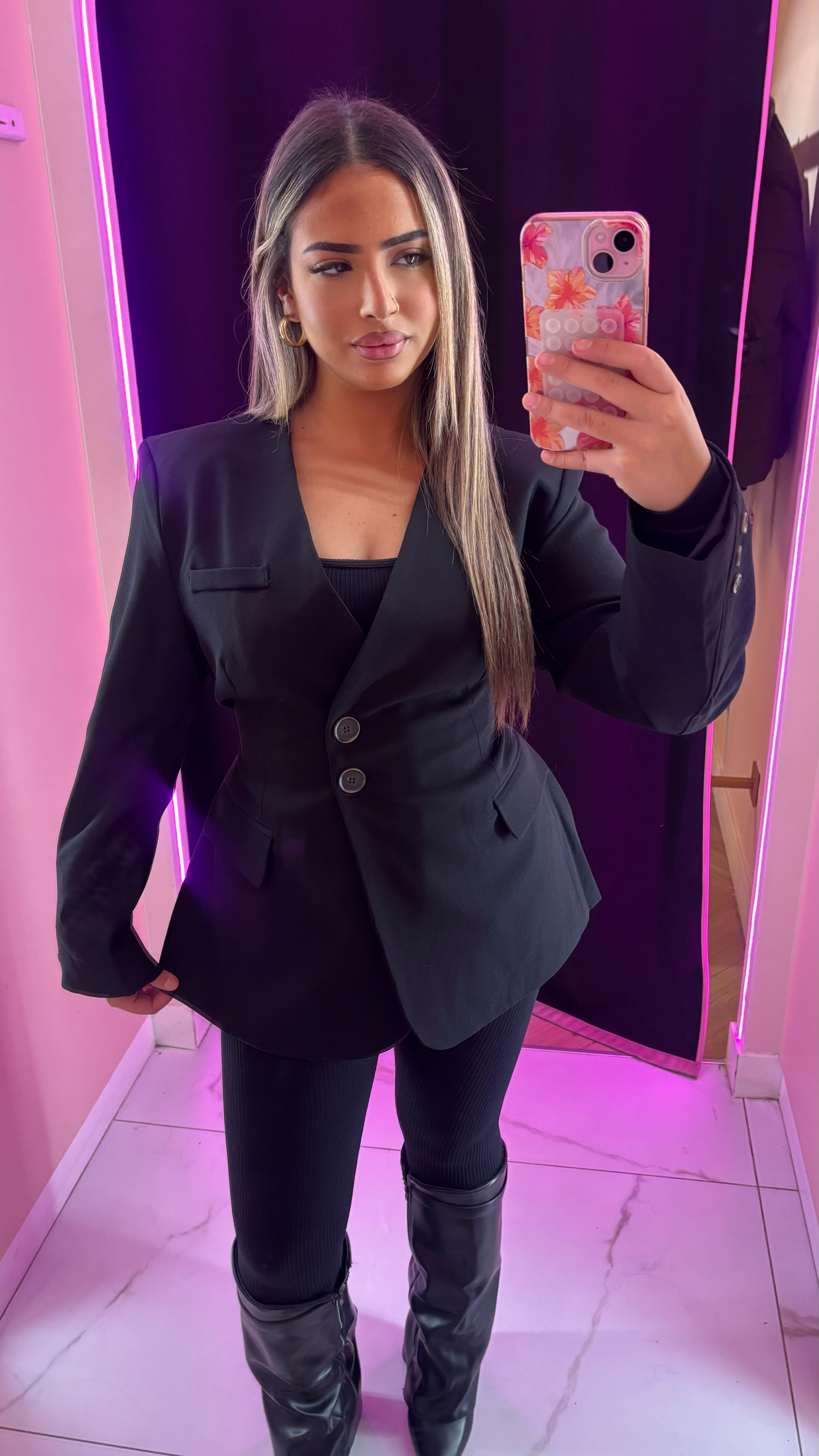 Blazer by ynessou ajustable qui ce ceintre