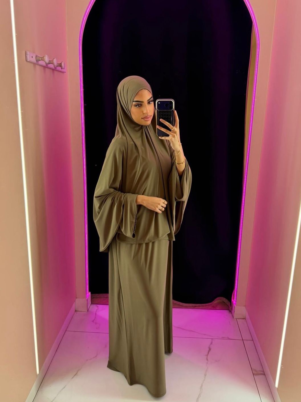 Abaya robe + Hijab à enfilé