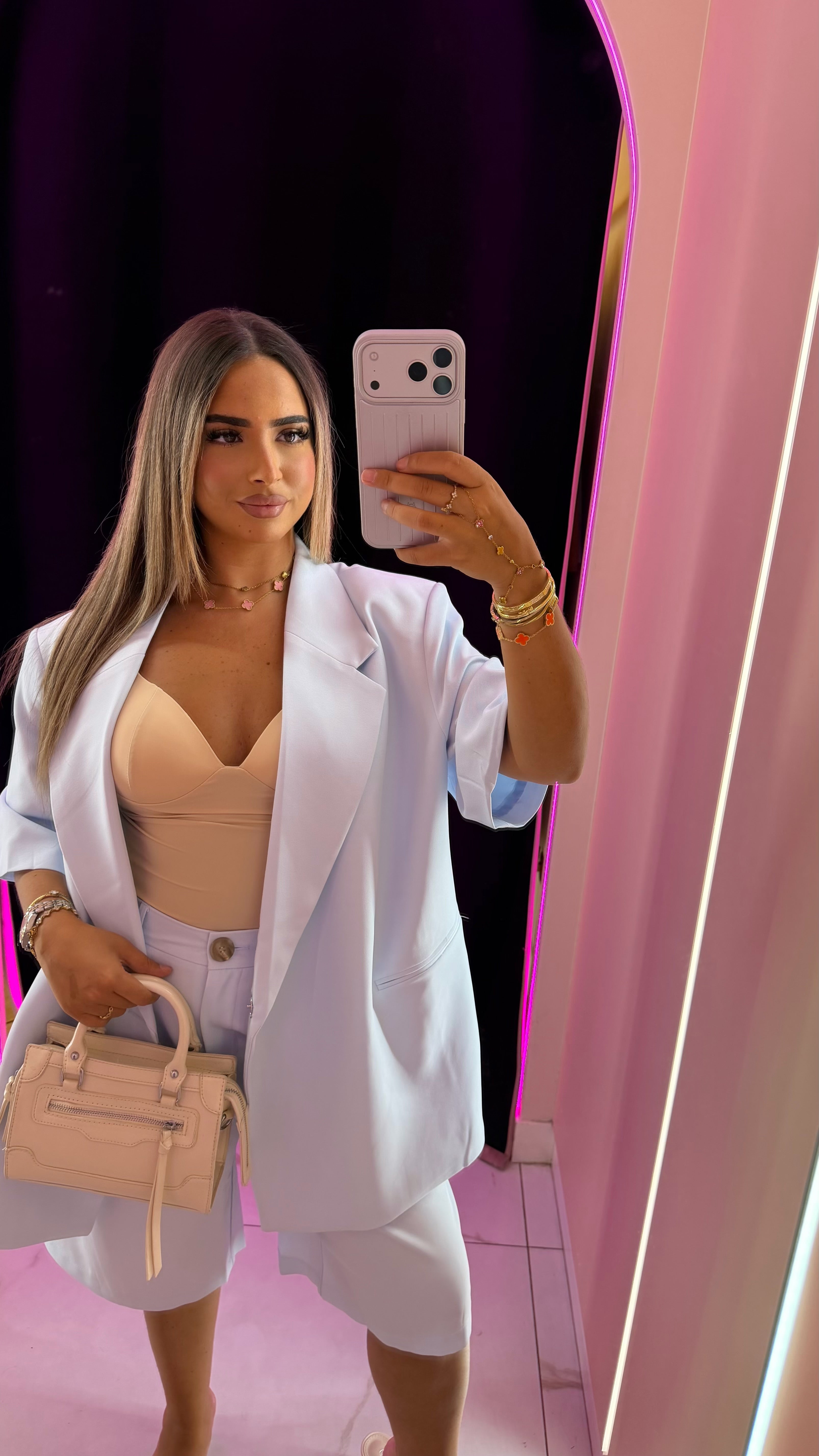 Ensemble qualité supérieure avec taille coupe Z    Best seller 🩵