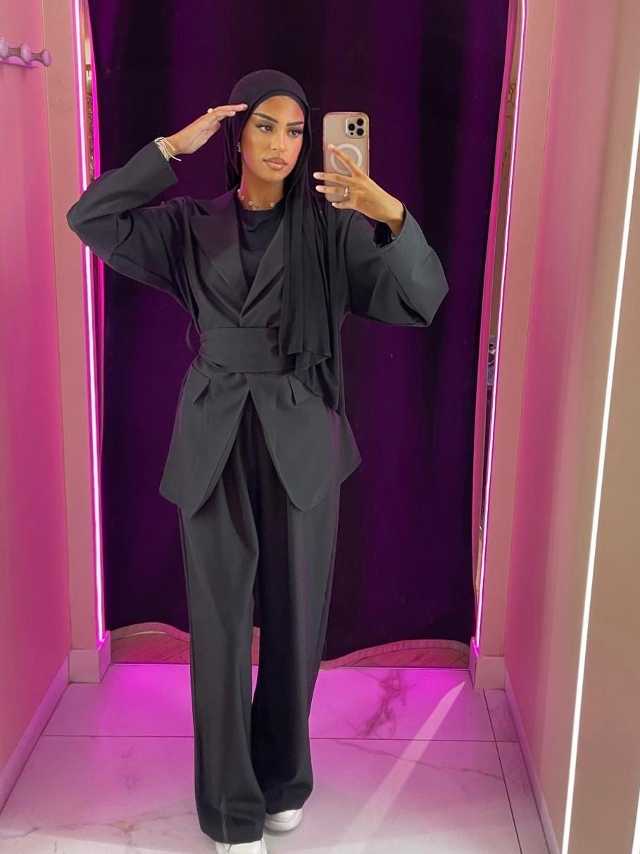 Ensemble tailleur grosse ceinture