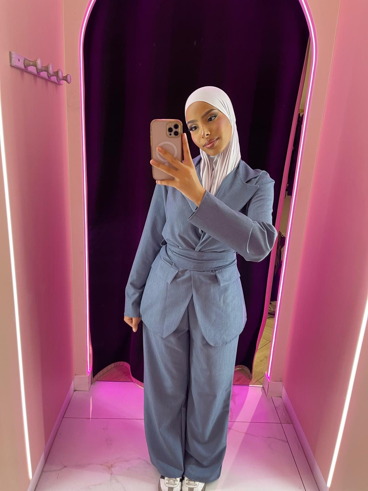 Ensemble tailleur grosse ceinture