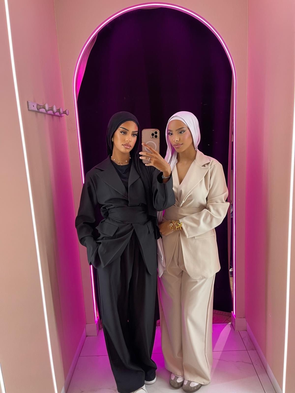 Ensemble tailleur grosse ceinture