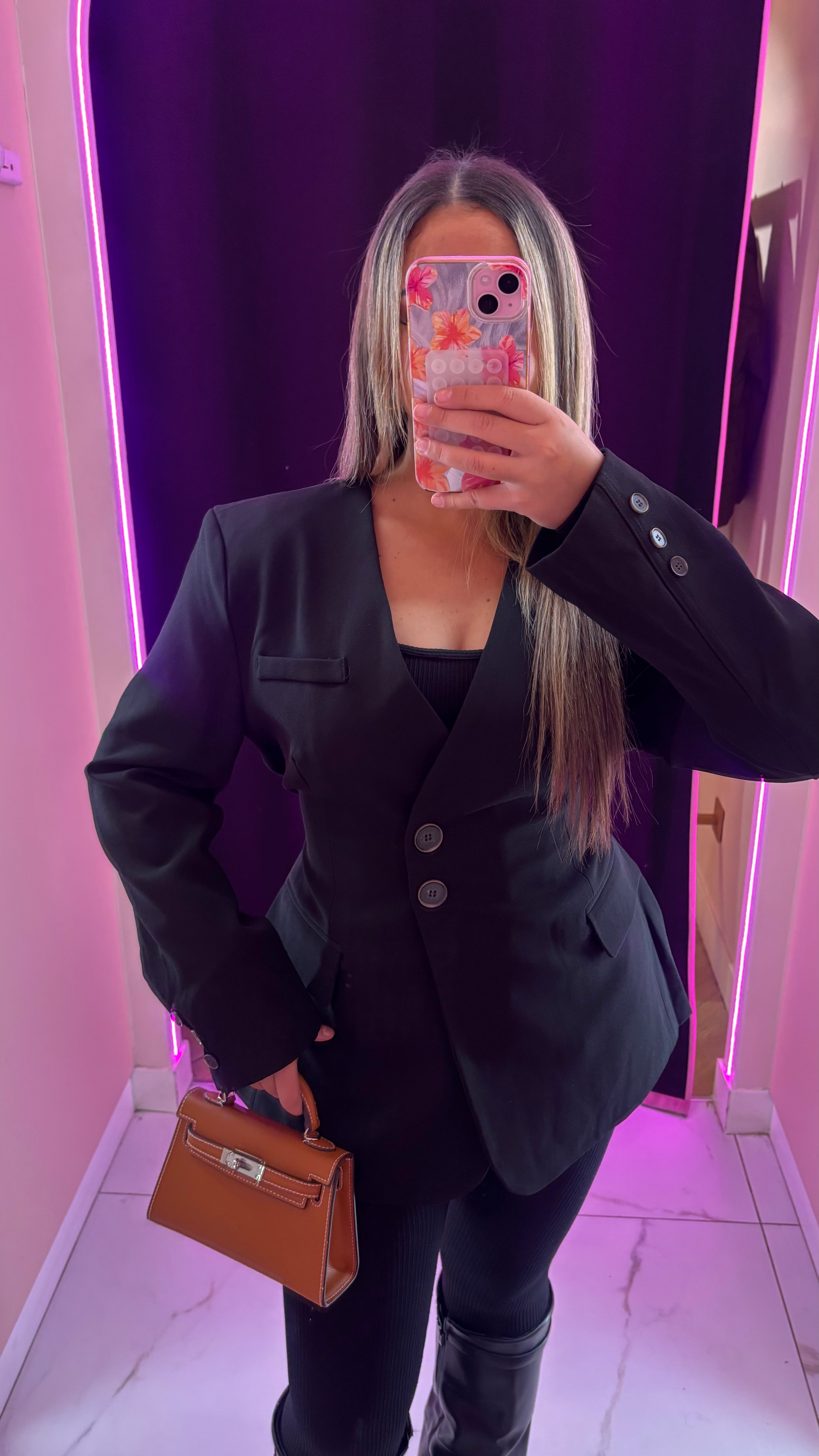 Blazer by ynessou ajustable qui ce ceintre