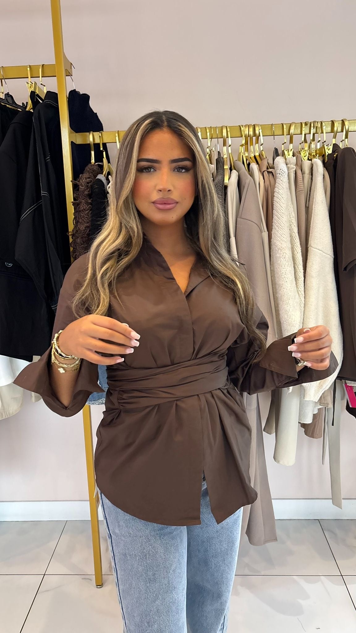 Chemise à ceinture ceintré