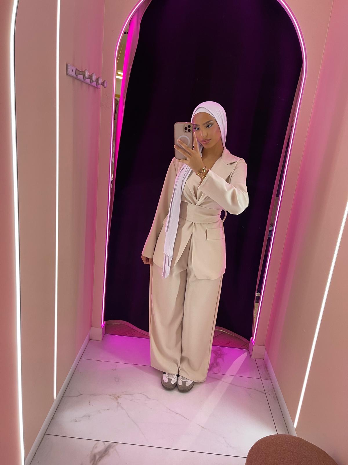 Ensemble tailleur grosse ceinture