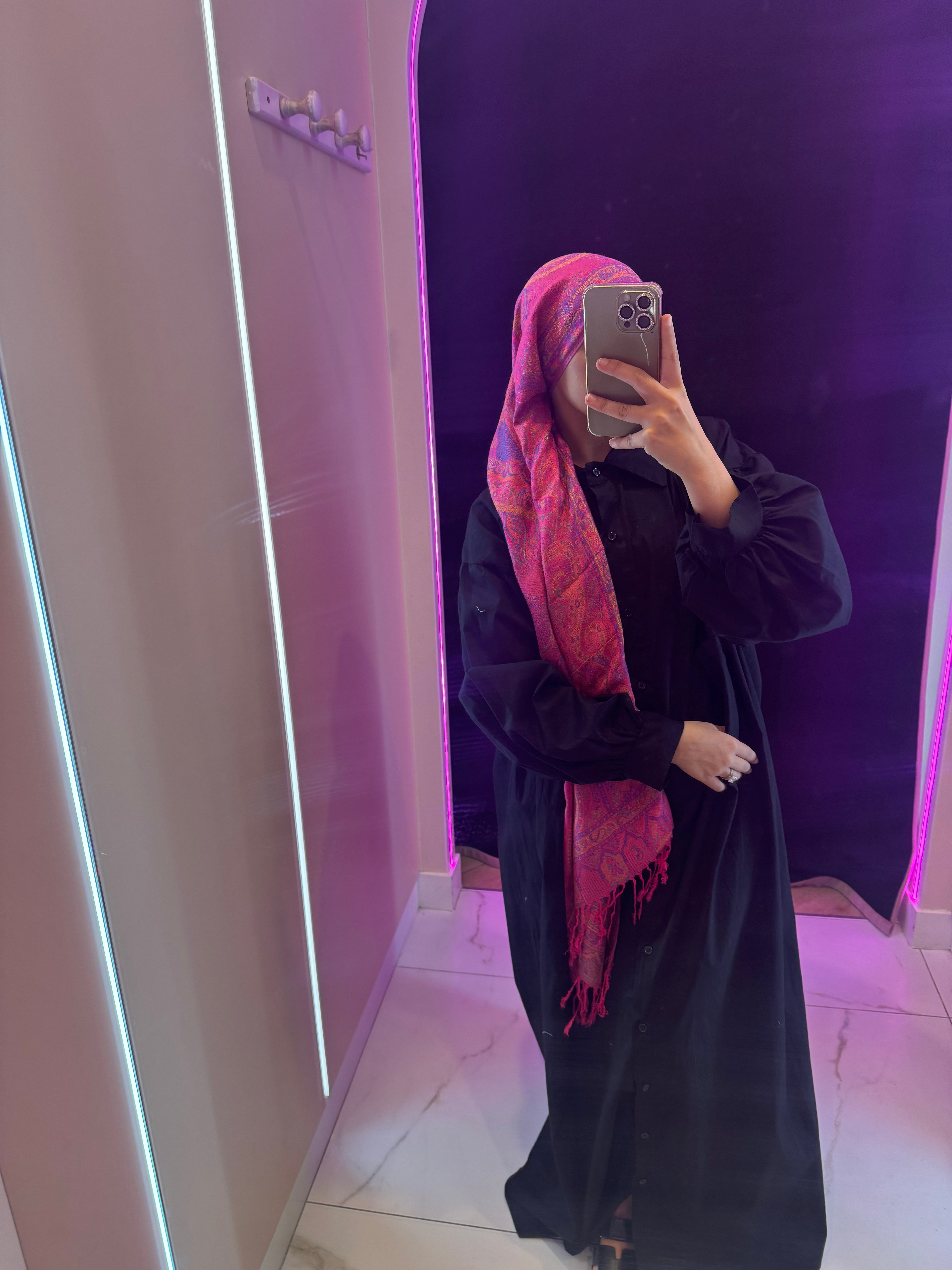 Pashmina Nila
