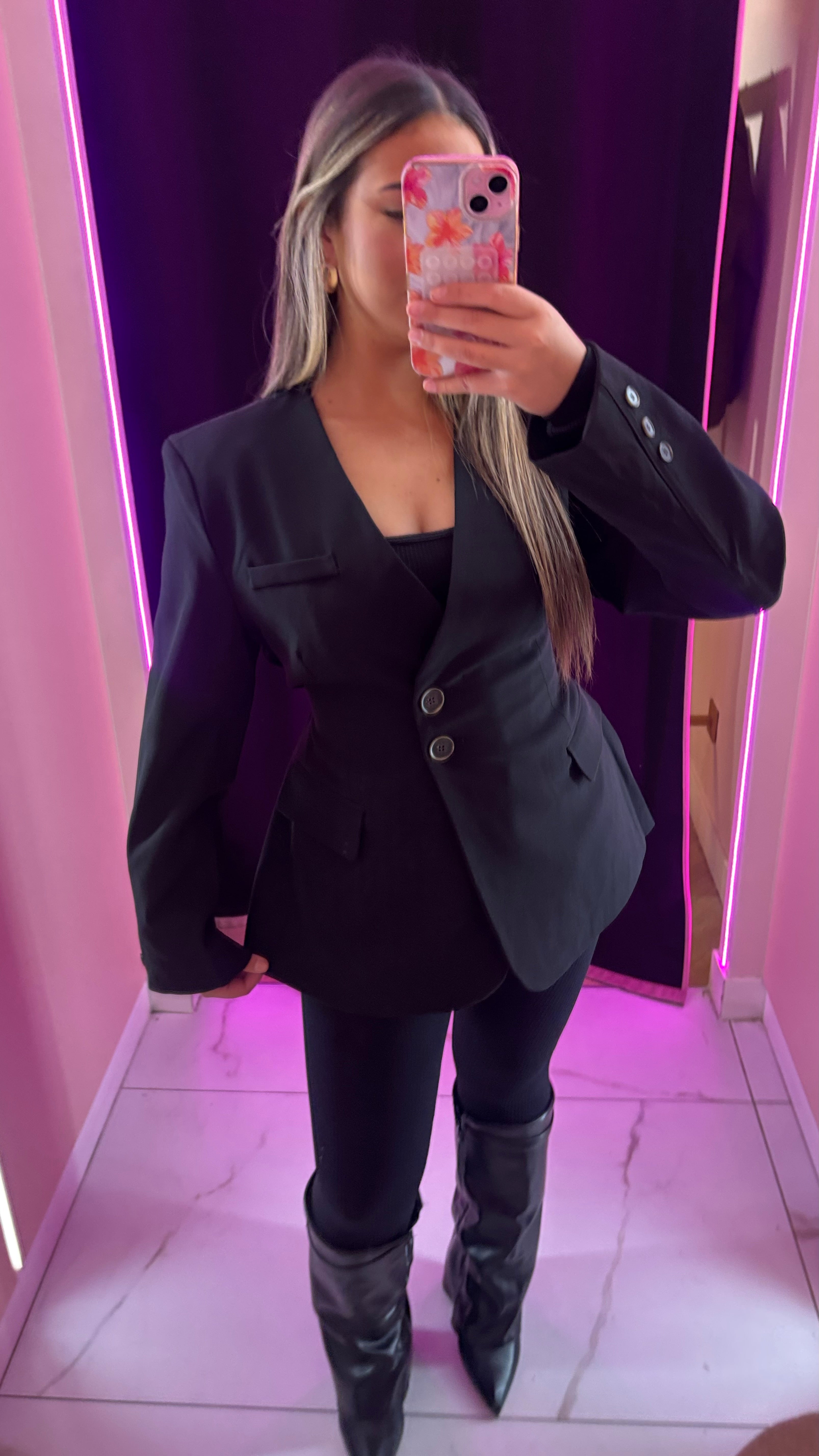 Blazer by ynessou ajustable qui ce ceintre