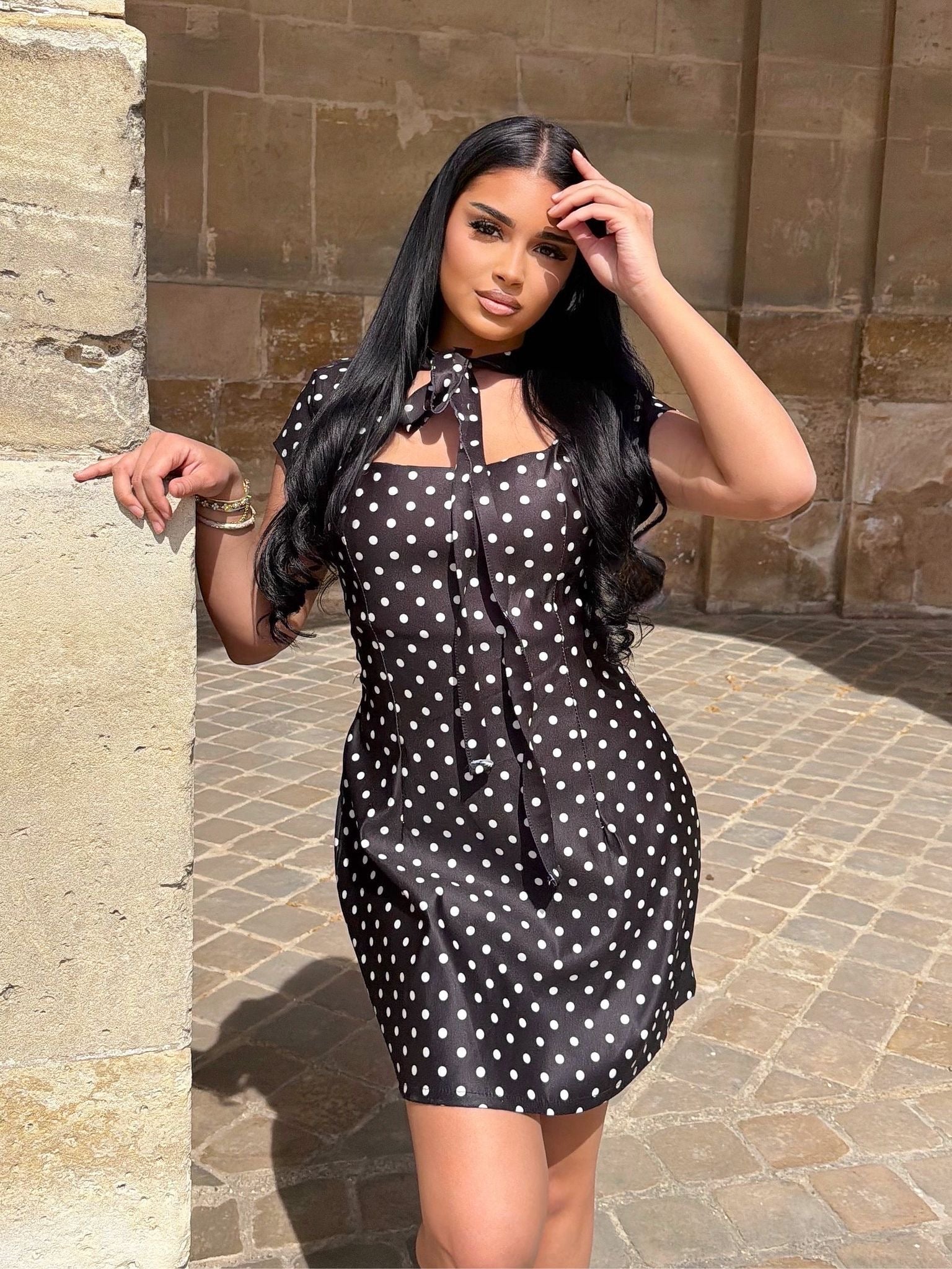Robe petit point avec noeud