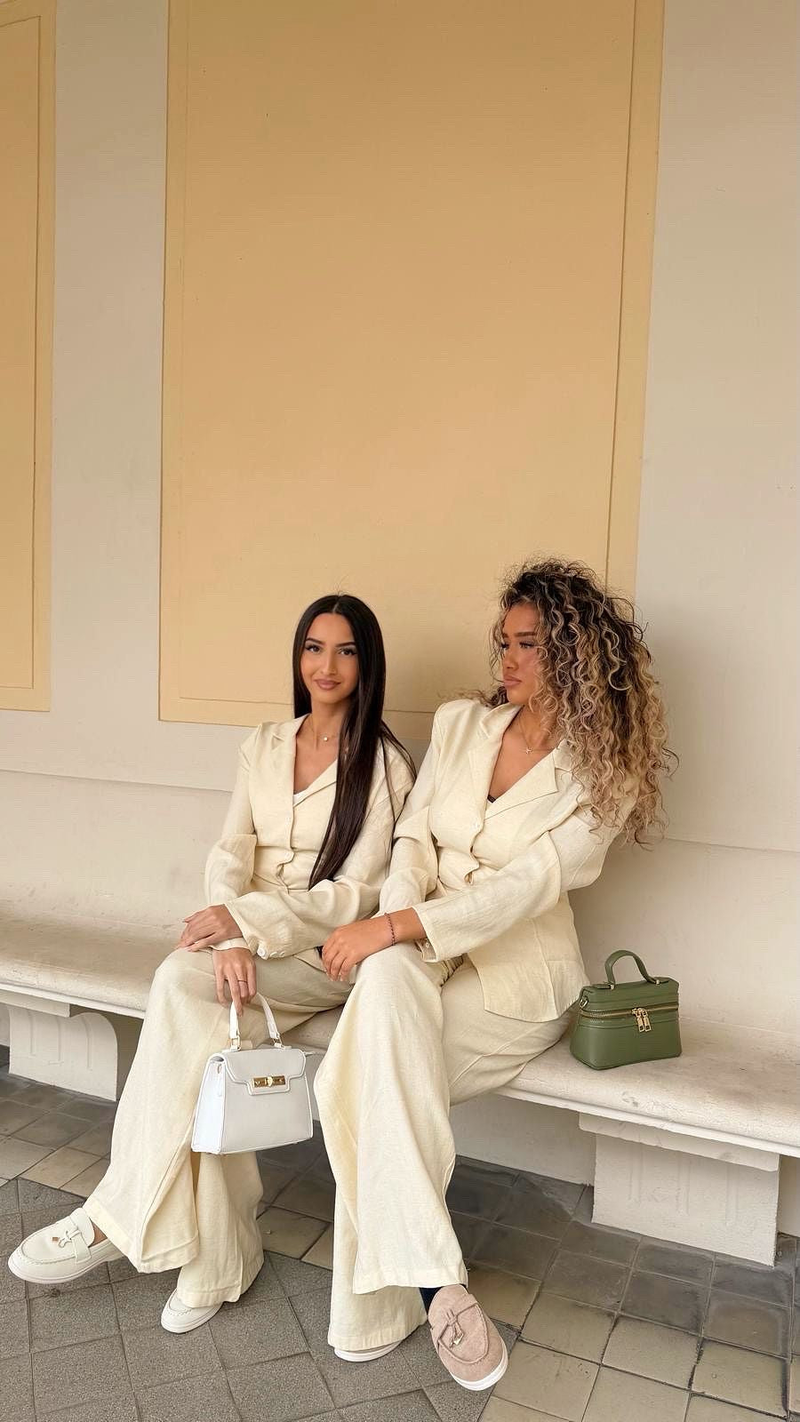 Ensemble effet lin reserable au dos