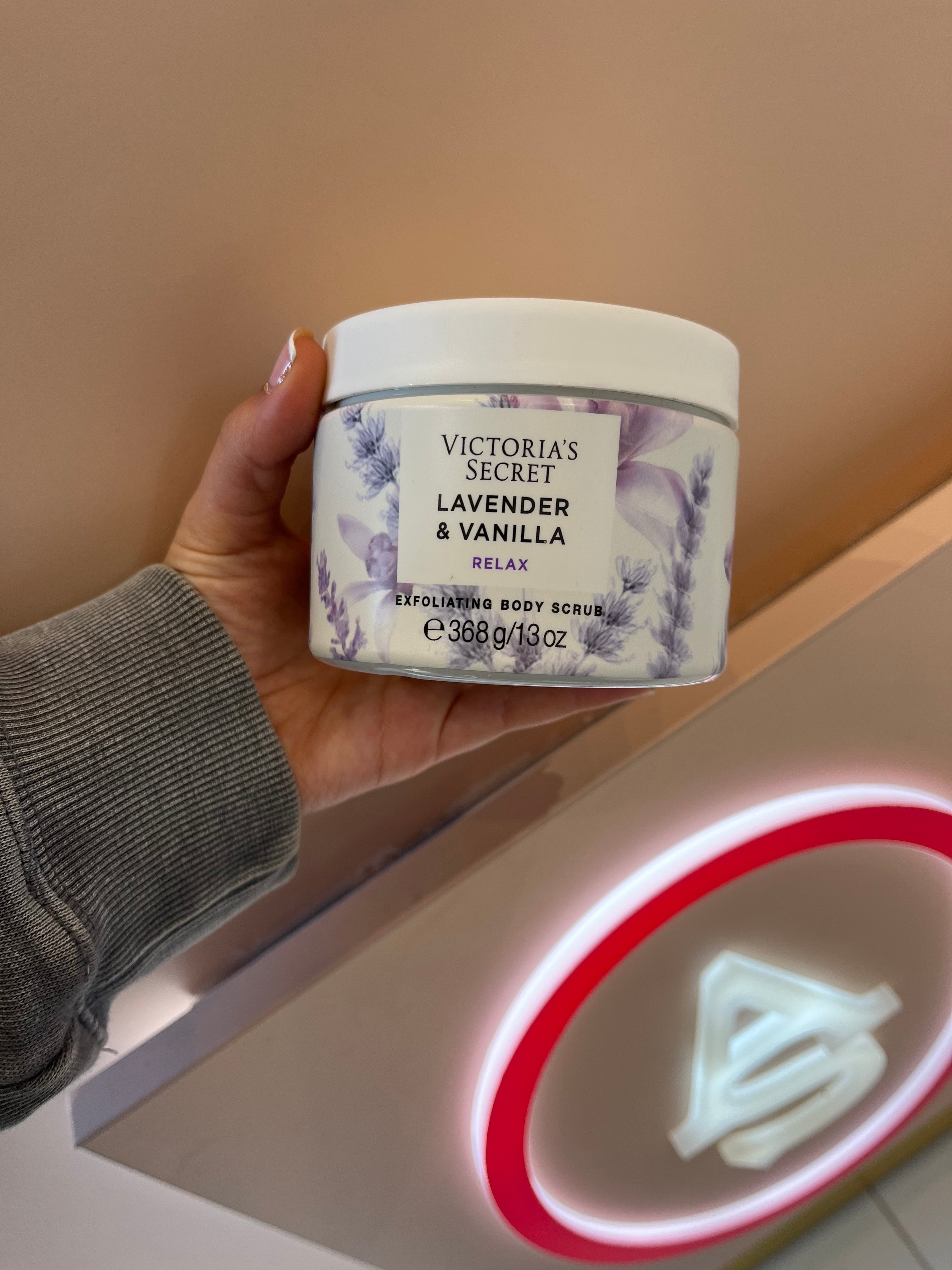 Crème exfoliante pour le corps V&S " Lavender & Vanilla"